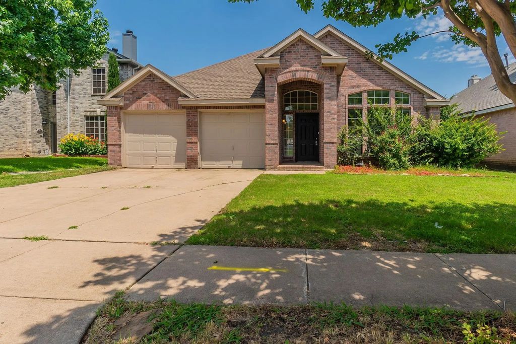 6736 Braeview Drive, Fort Worth