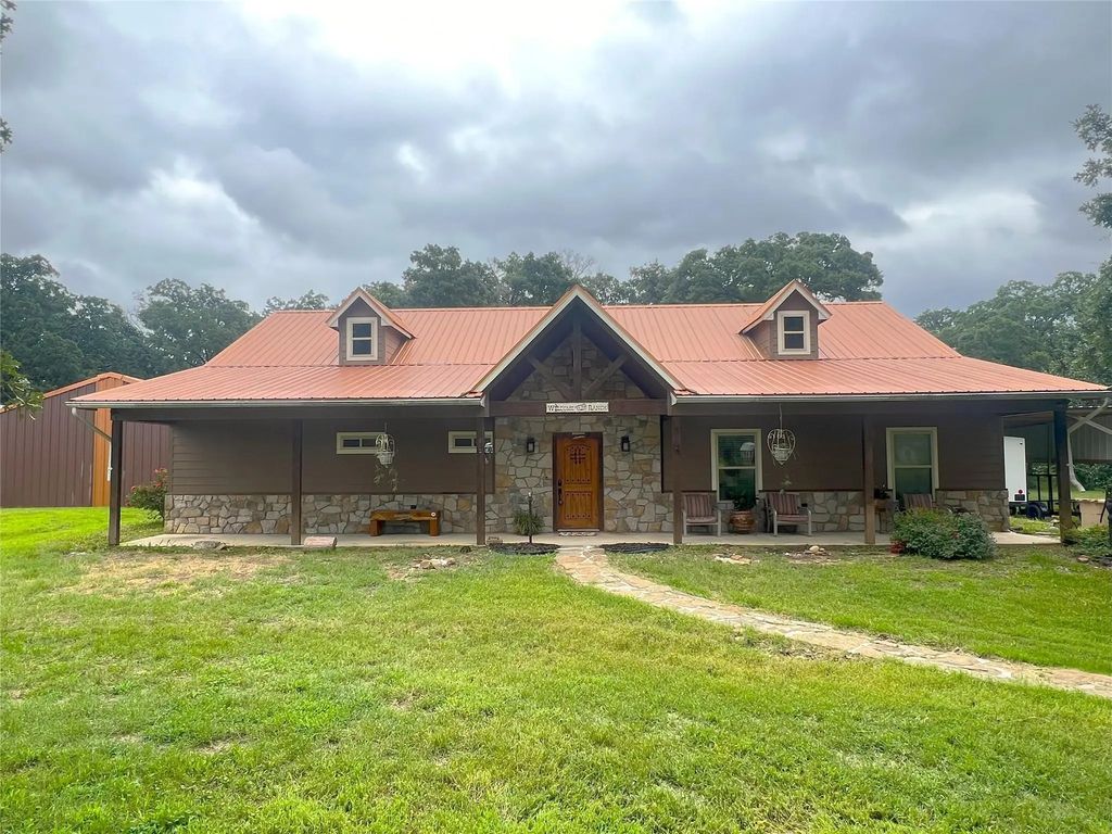 281 County Road 3646, Sulphur Springs