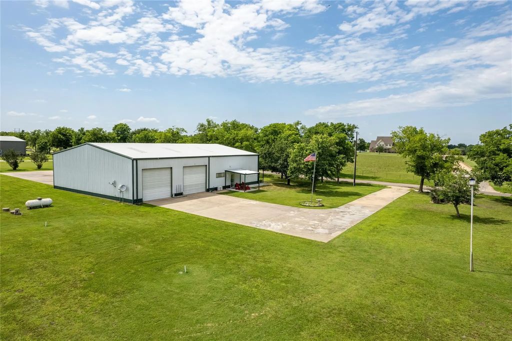761 County Road 13550, Pattonville