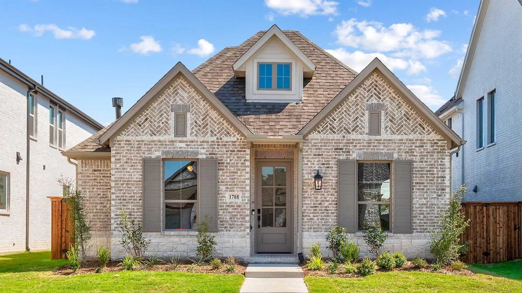1708 Palo Duro Way, Celina
