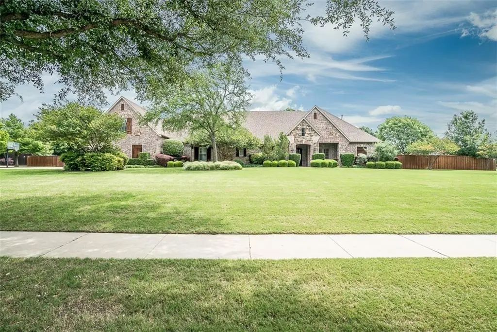 205 Suncreek Drive, Allen