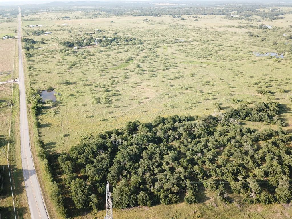 1191 Fm 1191 N, Bryson