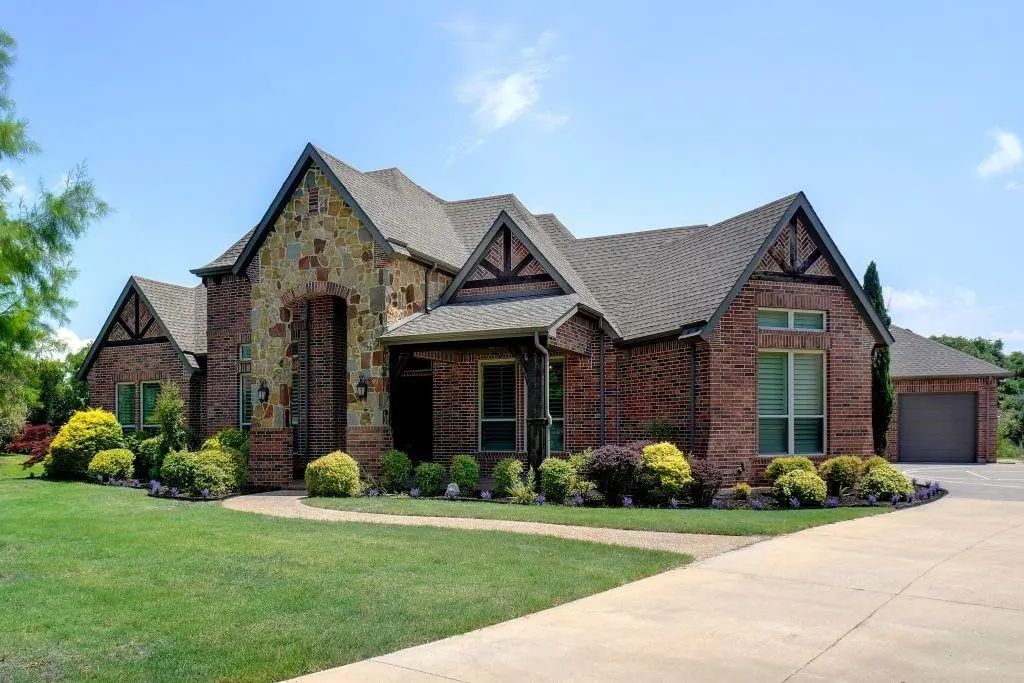 805 Stratton Mill Drive, Lucas