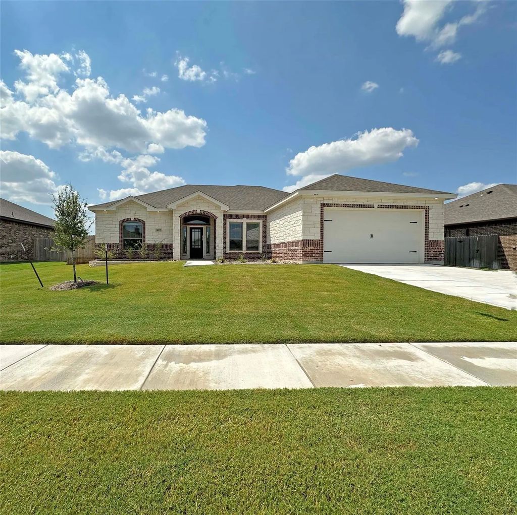 402 Juniper Drive, Troy