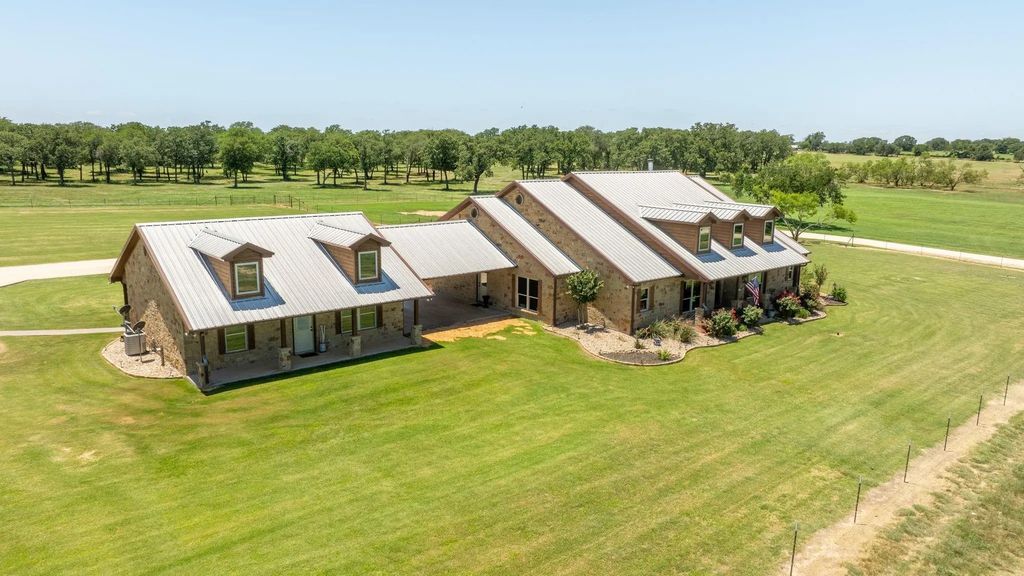 6155 County Road 416, Stephenville