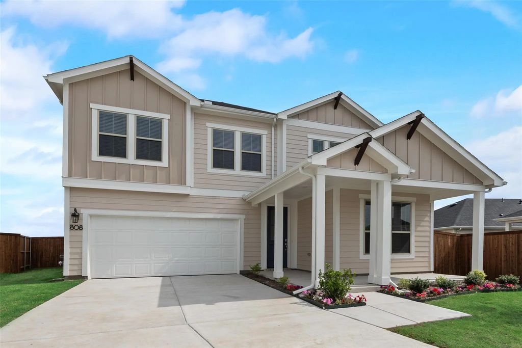 808 Hayes Court, Crowley
