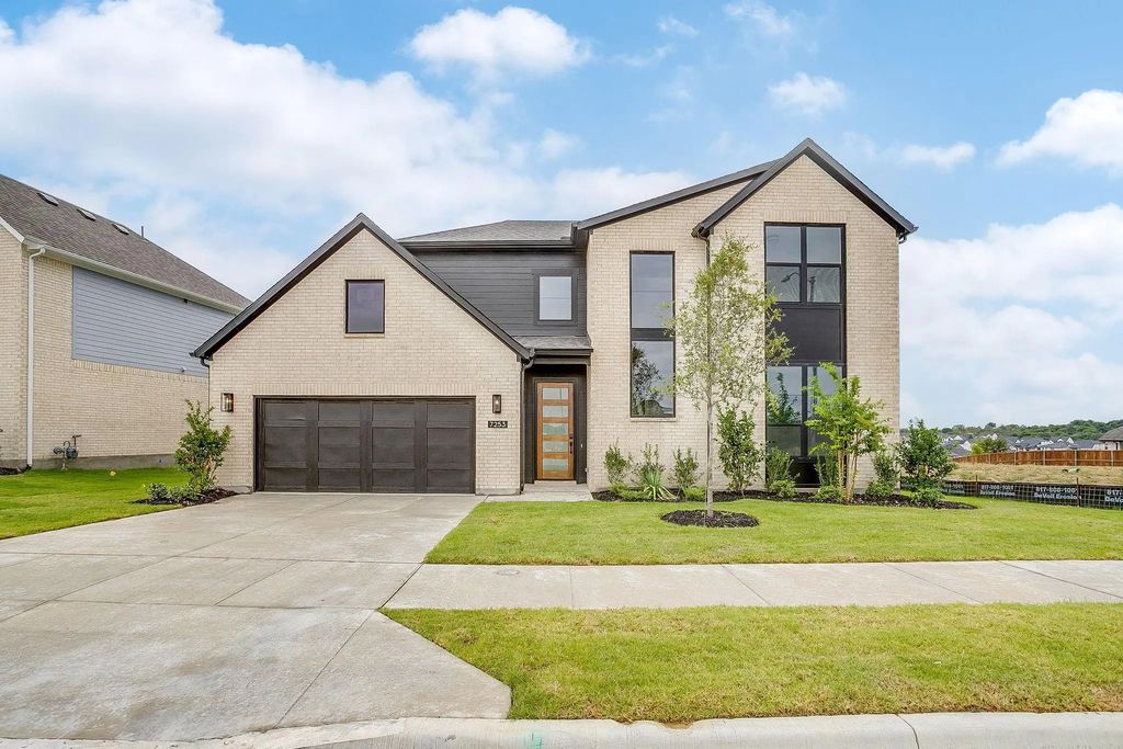 7253 Wayward Wind Drive, Fort Worth