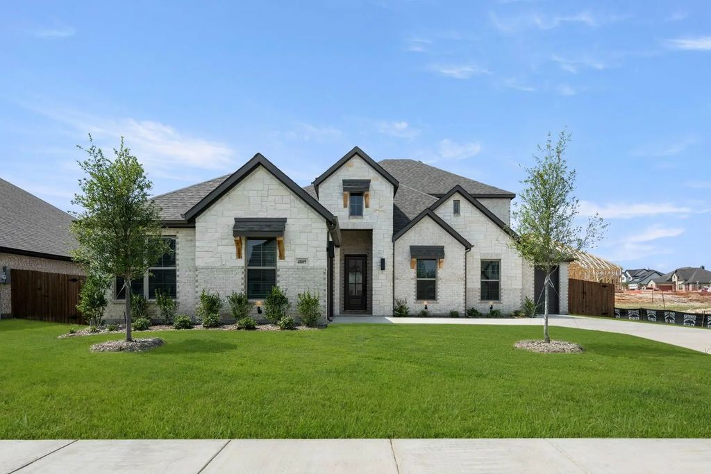 4809 Nomad Drive, Midlothian