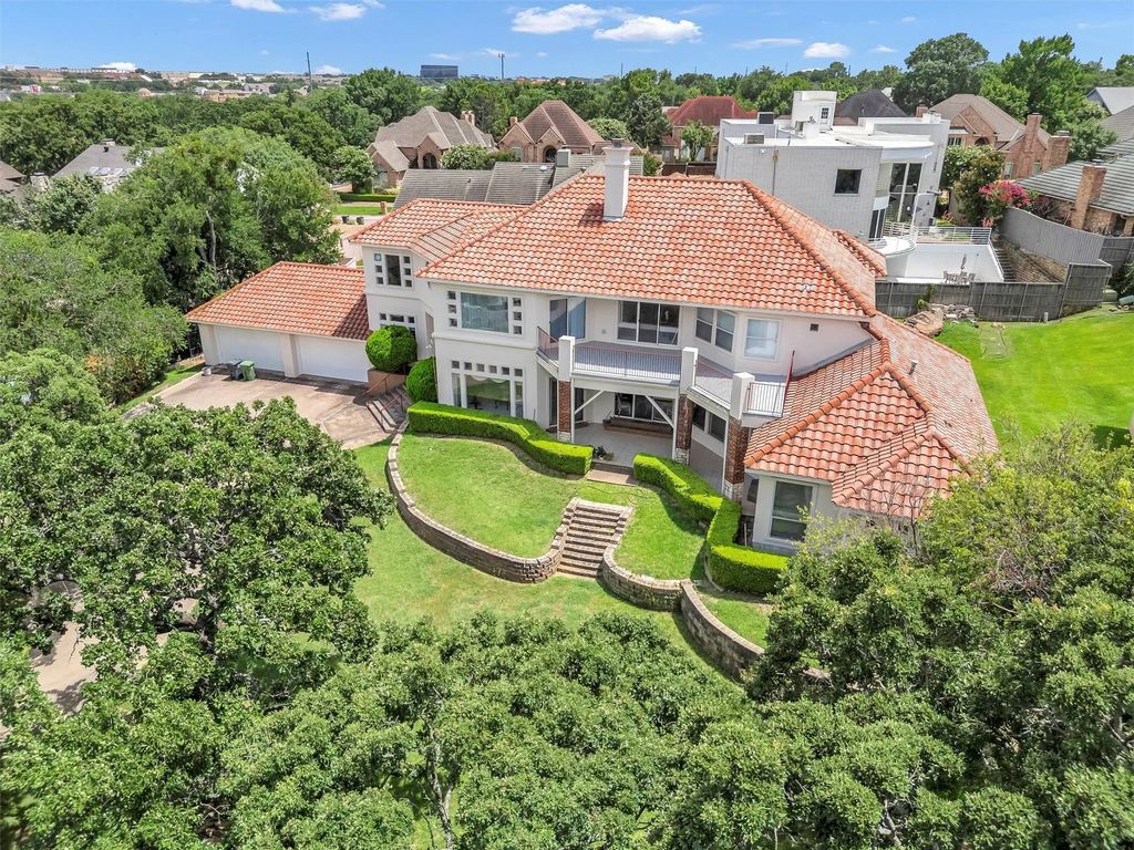2318 Stone Bridge Drive, Arlington