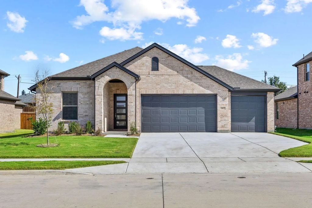 1417 Red Clover Avenue, Van Alstyne