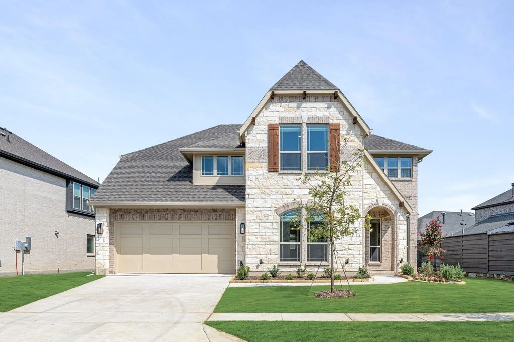 857 Blue Yucca Lane, Little Elm