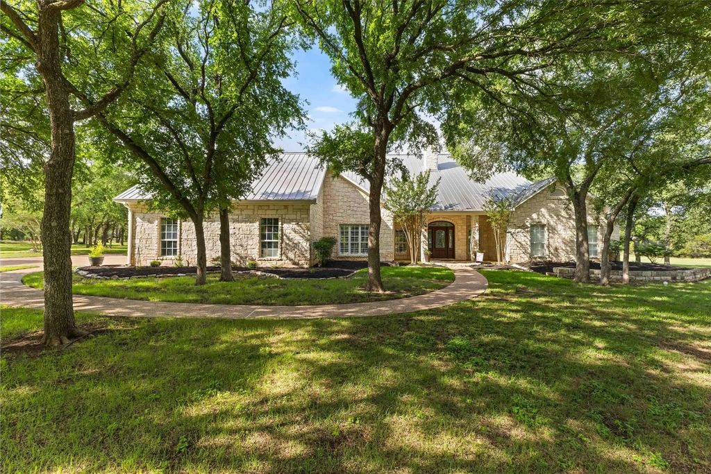 355 Winding Trail, Crawford