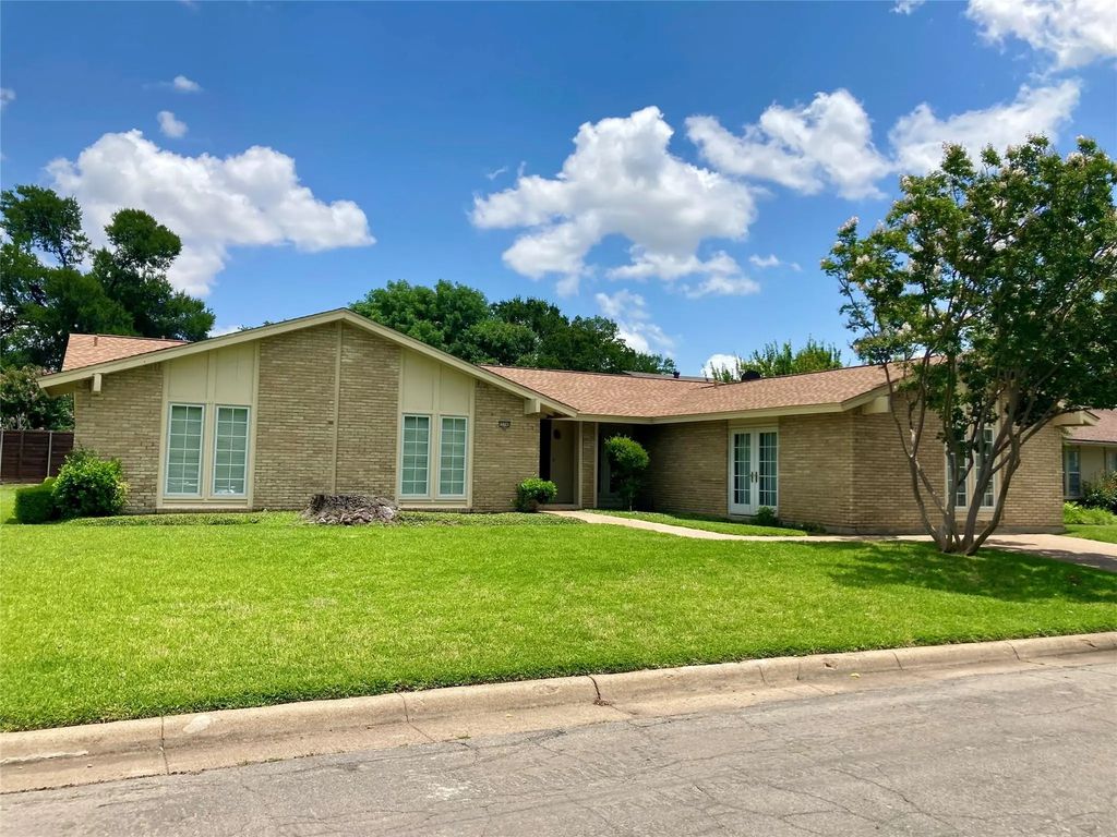 15745 Havenrock Circle, Dallas