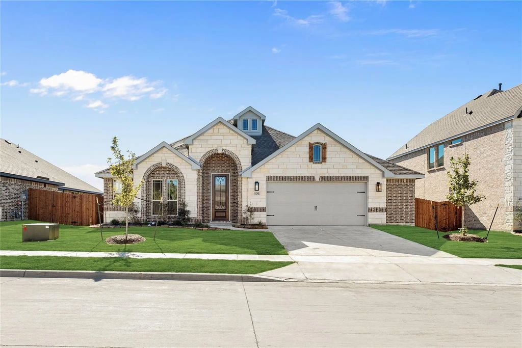 404 Atlas Cedar Drive, Glenn Heights