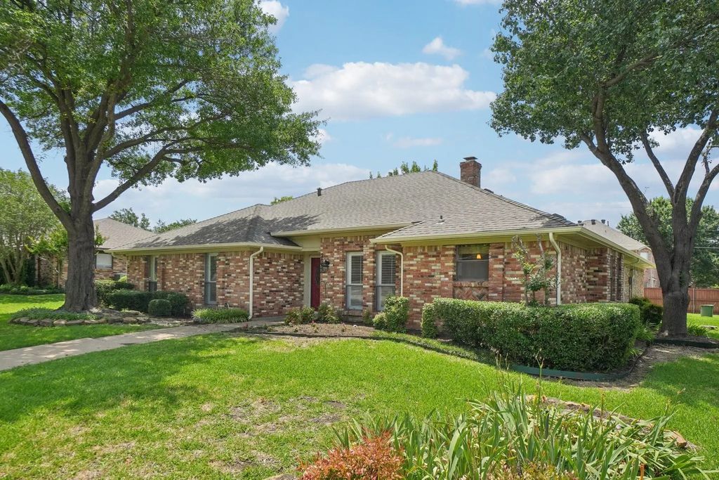 2608 Timberleaf Drive, Carrollton