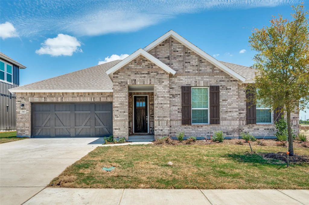 345 Fallbrook Drive, Aledo
