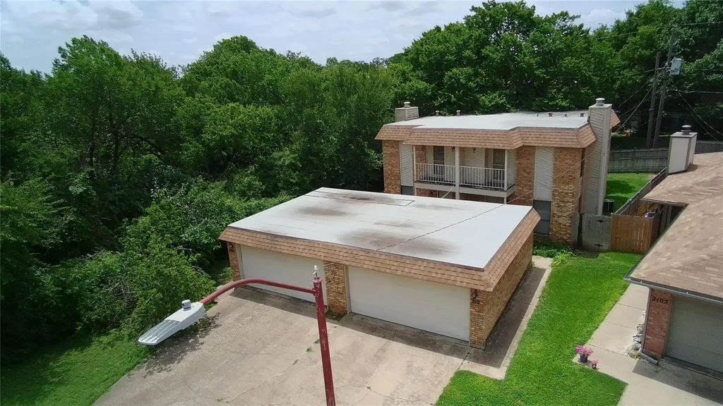 2103 Mistletoe Avenue, Fort Worth
