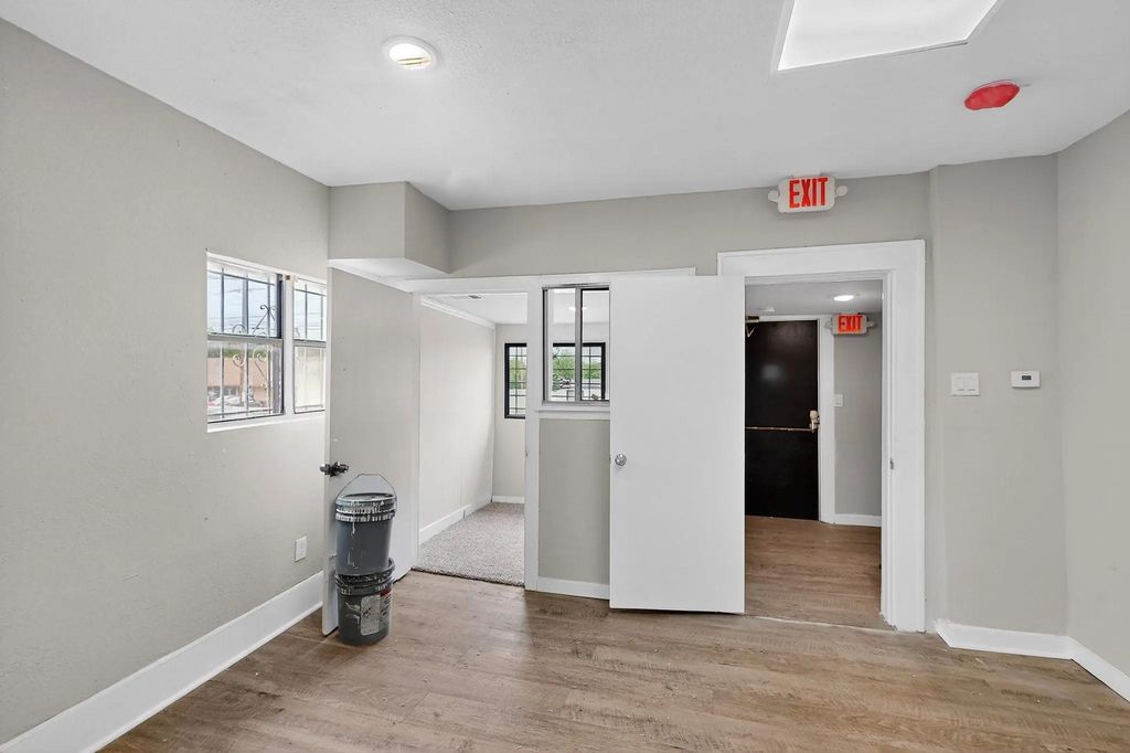 3818 S Lancaster Road 150, Dallas