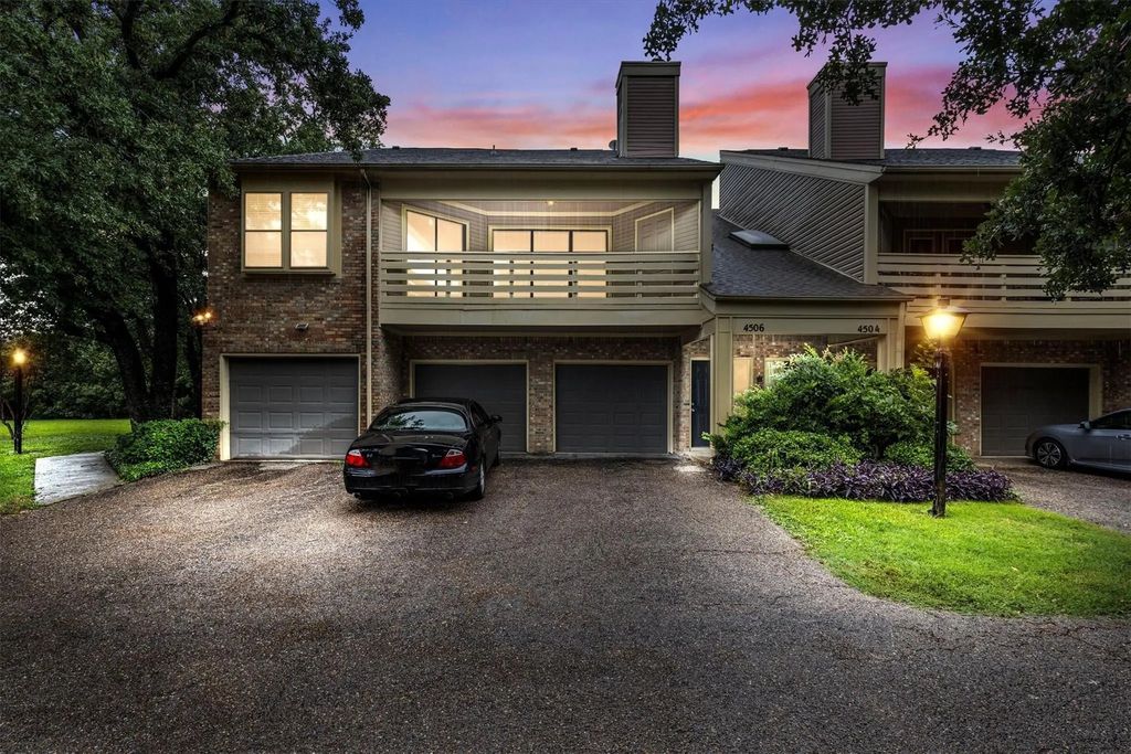 4506 Forestgate Drive, Arlington