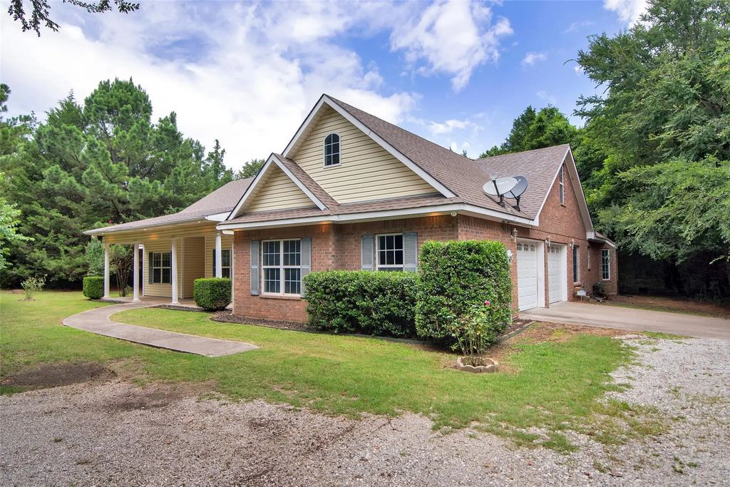 2255 Davy Ln, Denison