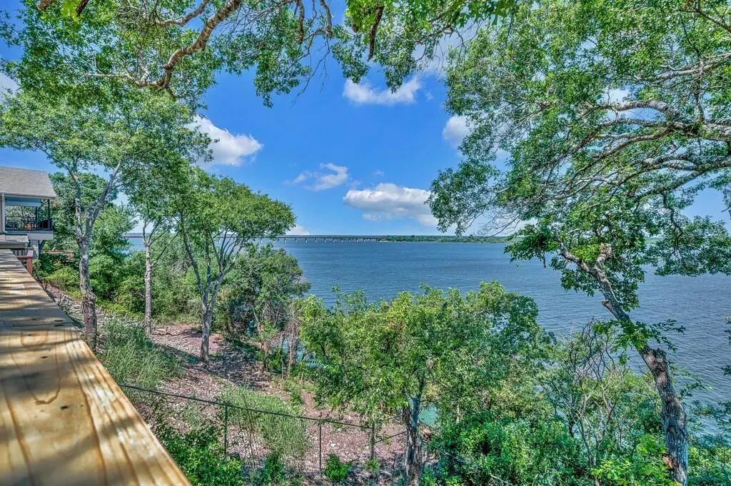 276 Mohon Drive, Whitney