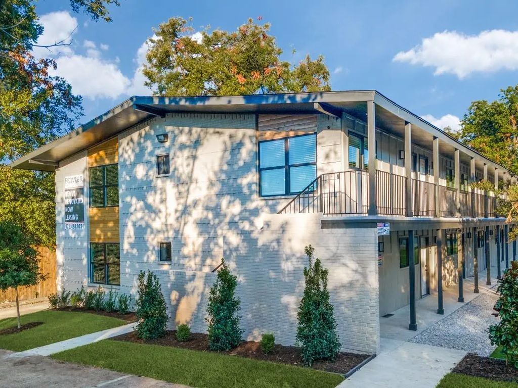 5909 Gaston Avenue 104, Dallas