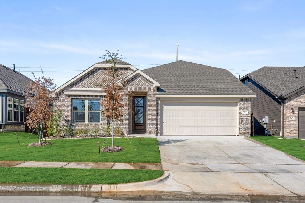 741 Godley Ranch , Godley