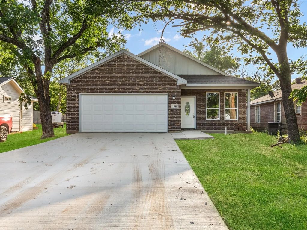 1510 N Wilhite Street, Cleburne