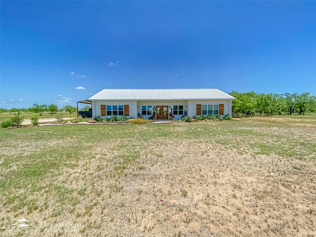 389 County Road 192, Moran
