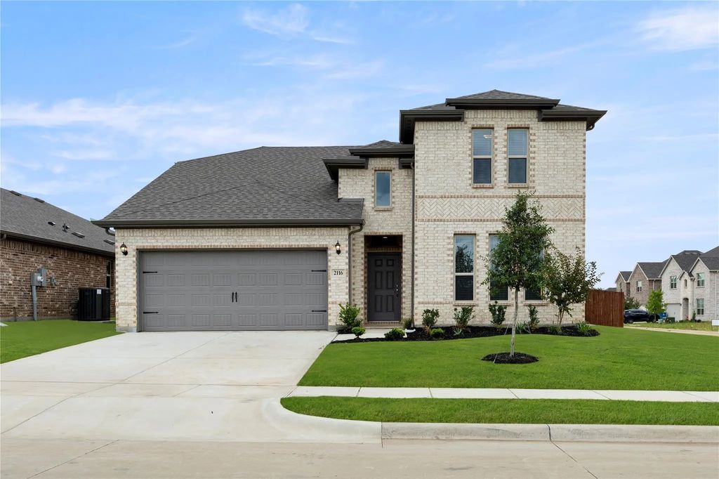 2116 Hickory Lane, Aubrey