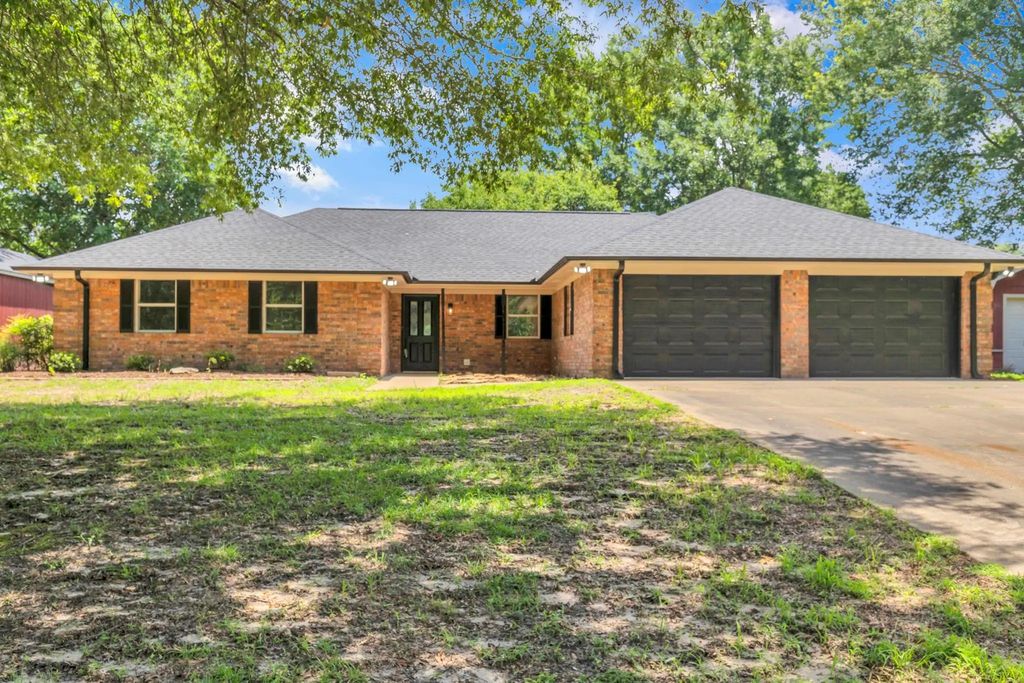 12051 W Lake Drive, Murchison