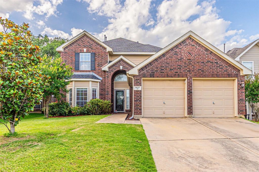 1617 Wood Ridge Court, Corinth