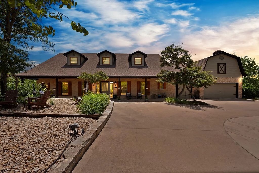 813 Remuda Drive, Fort Worth