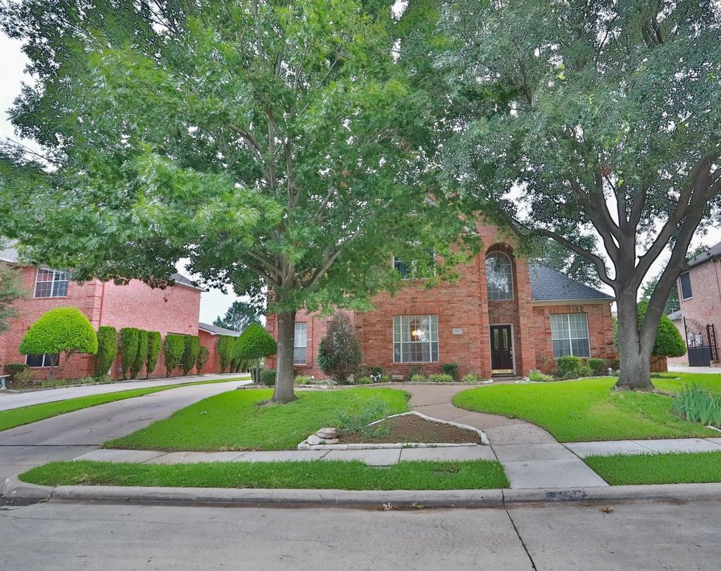 1408 Yellowstone Lane, Carrollton