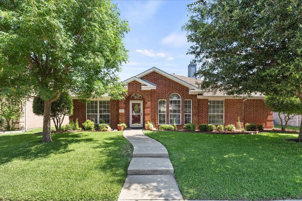 1525 High Country Lane, Allen