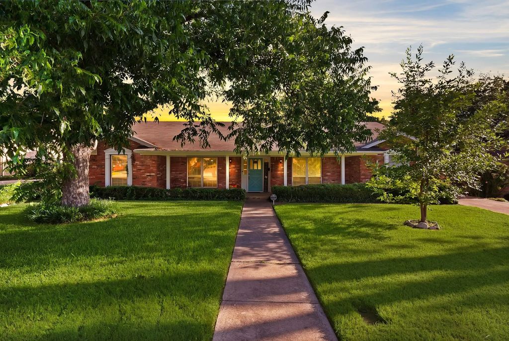 7329 Yolanda Drive, Fort Worth