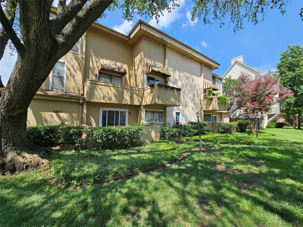 4327 Holland Avenue 102, Dallas