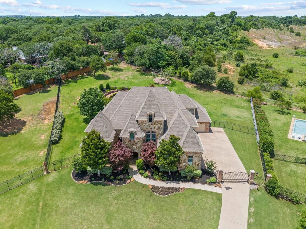 1605 Overlook Terrace, Keller