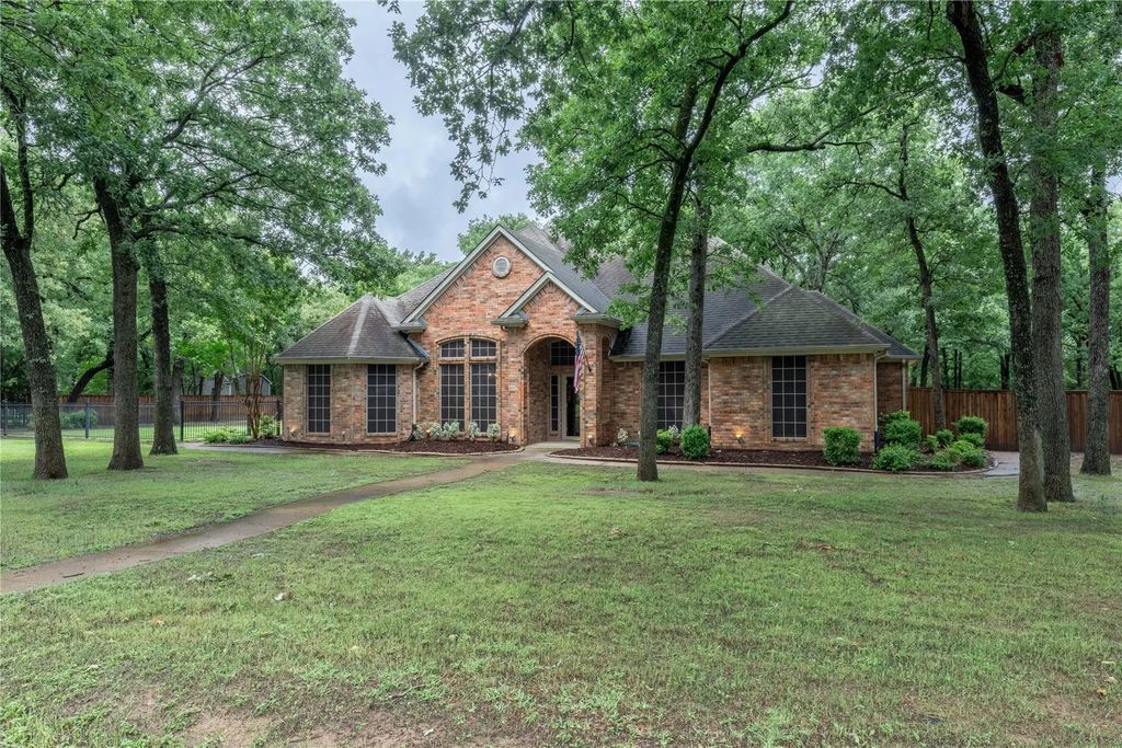320 Rustic Oaks, Combine