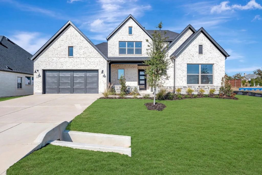 2245 Village Trail, Lakewood Village
