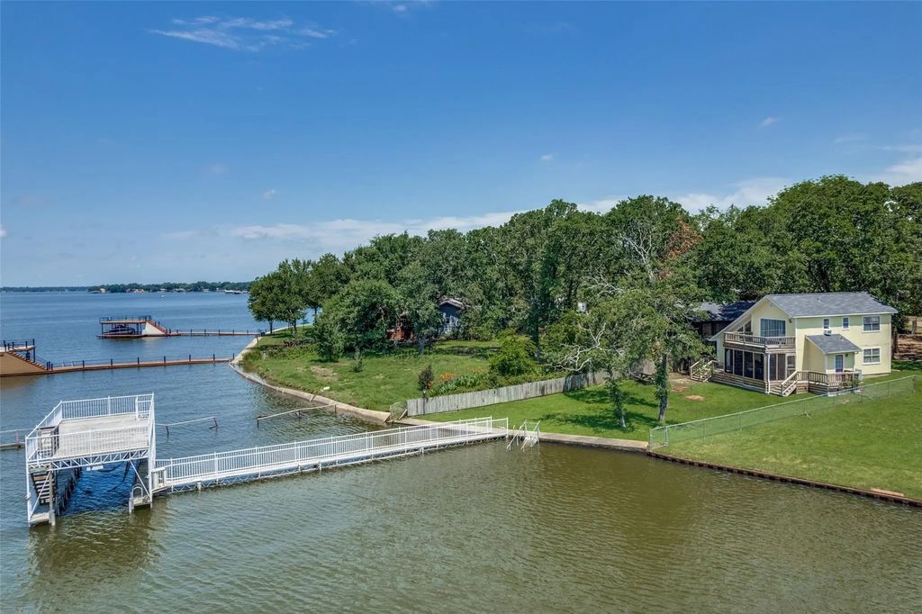 162 Aztec Drive, Mabank