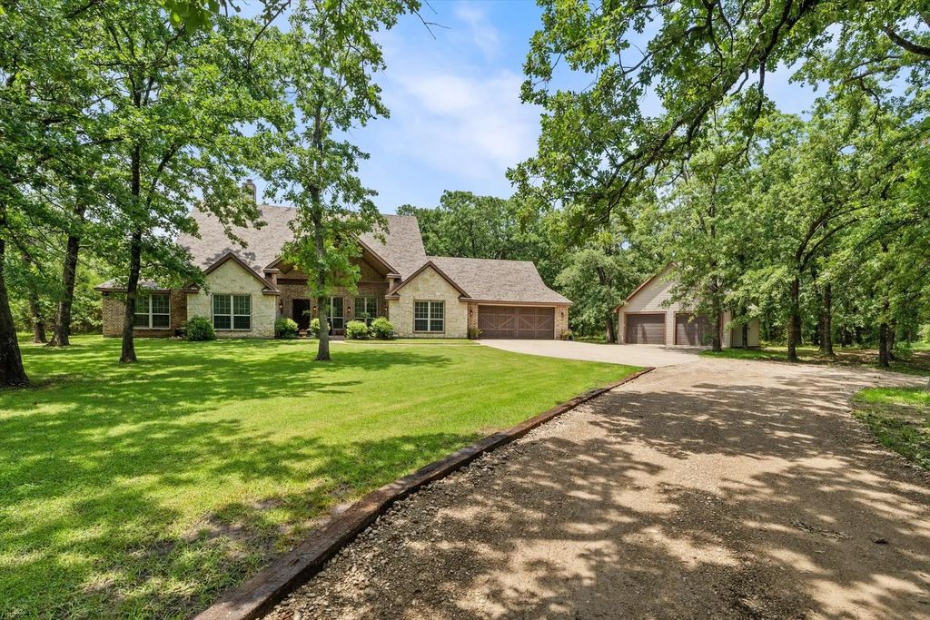 6570 County Road 2297, Quinlan