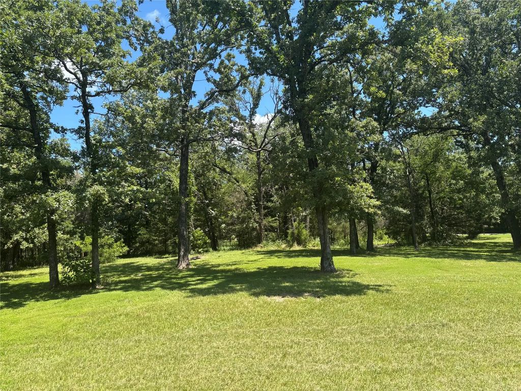 6570a County Road 2297, Quinlan