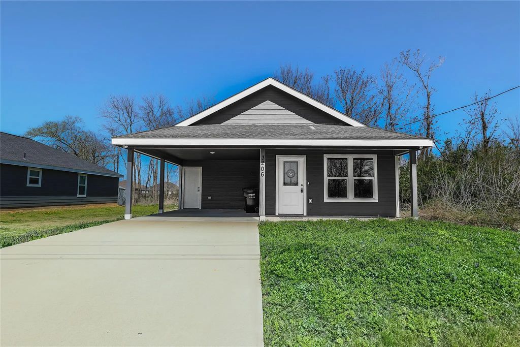 3206 Bourland Street, Greenville