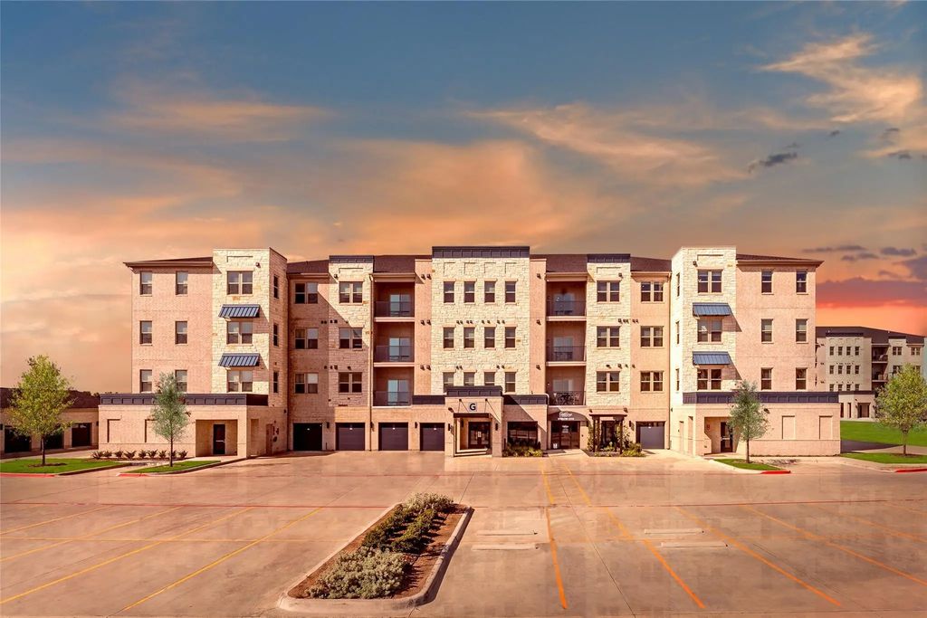 651 N Watters Road 3303, Allen