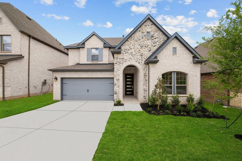 6217 Escarpment Drive, Fort Worth