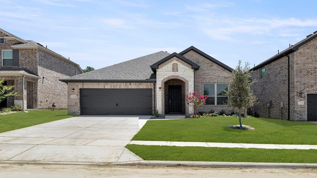 1220 Cider Mill Lane, Forney
