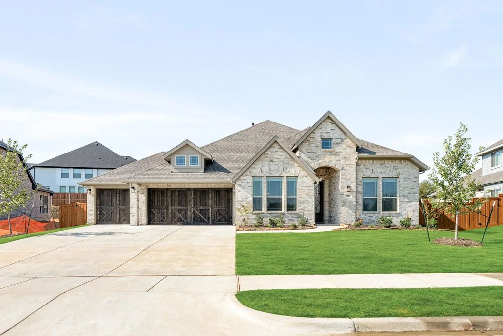 2303 Christopher Road, Mansfield