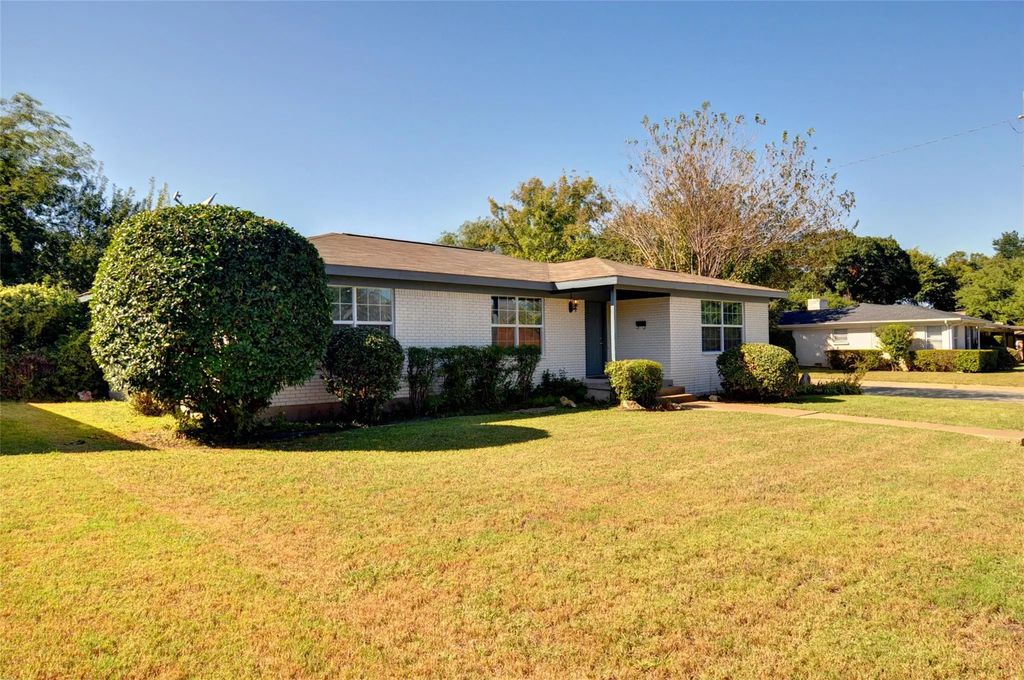 3700 Jeanette Drive, Fort Worth