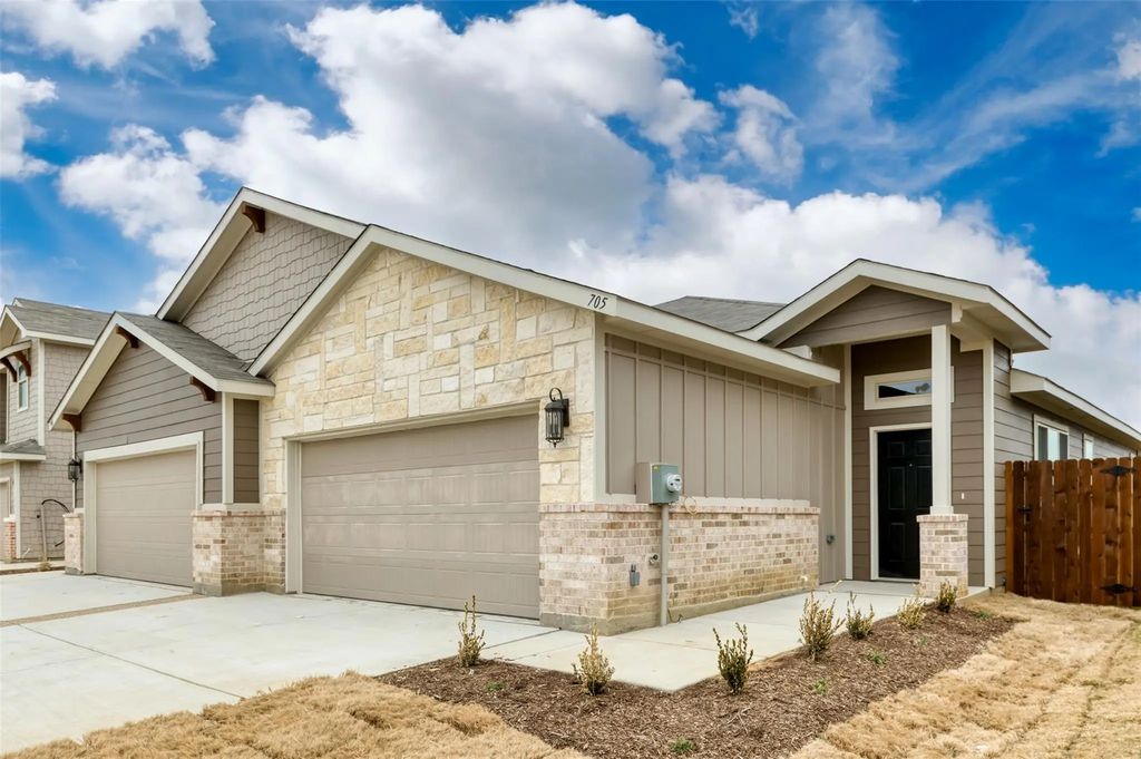 705 Fallow Drive, Venus